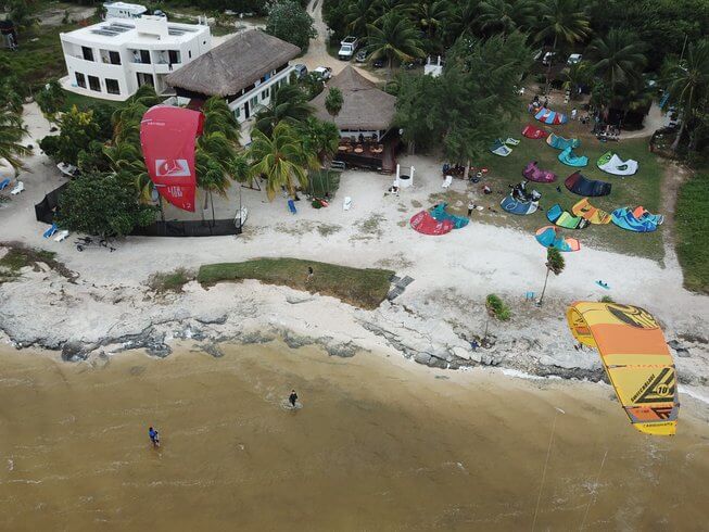 Beginner Kitesurfing Camp in Cancun