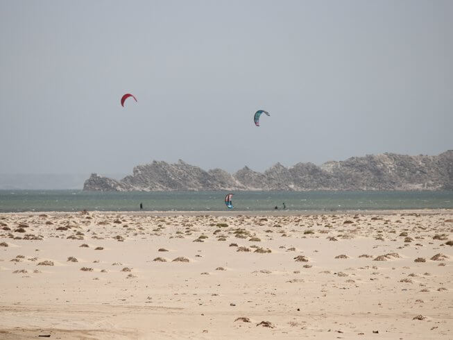 Kitesurfing with sand dunes, Dakhla