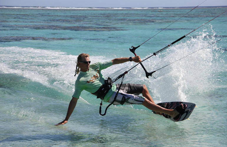 Kitesurfing lessons in Bora Bora, French Polynesia
