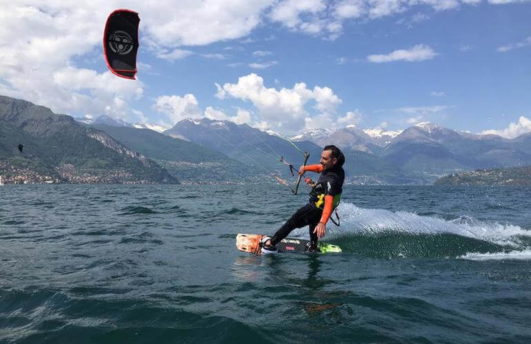 Beginner kitesurf course at Lake Como, Italy