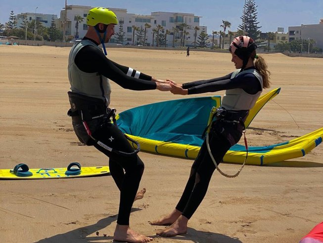 8 Day Beginner or Intermediate Kitesurf Camp in Essaouira, Morocco