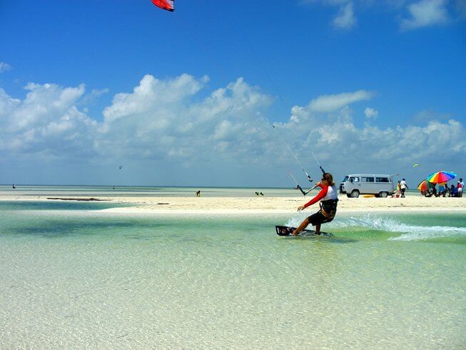 Intensive Kitesurfing for Beginner in Cancun, Mexico