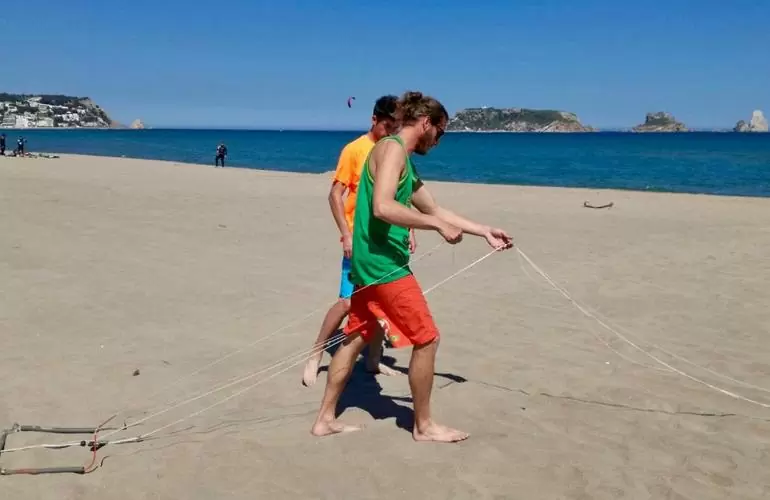 Kitesurfing lessons and courses in L’Estartit, Girona
